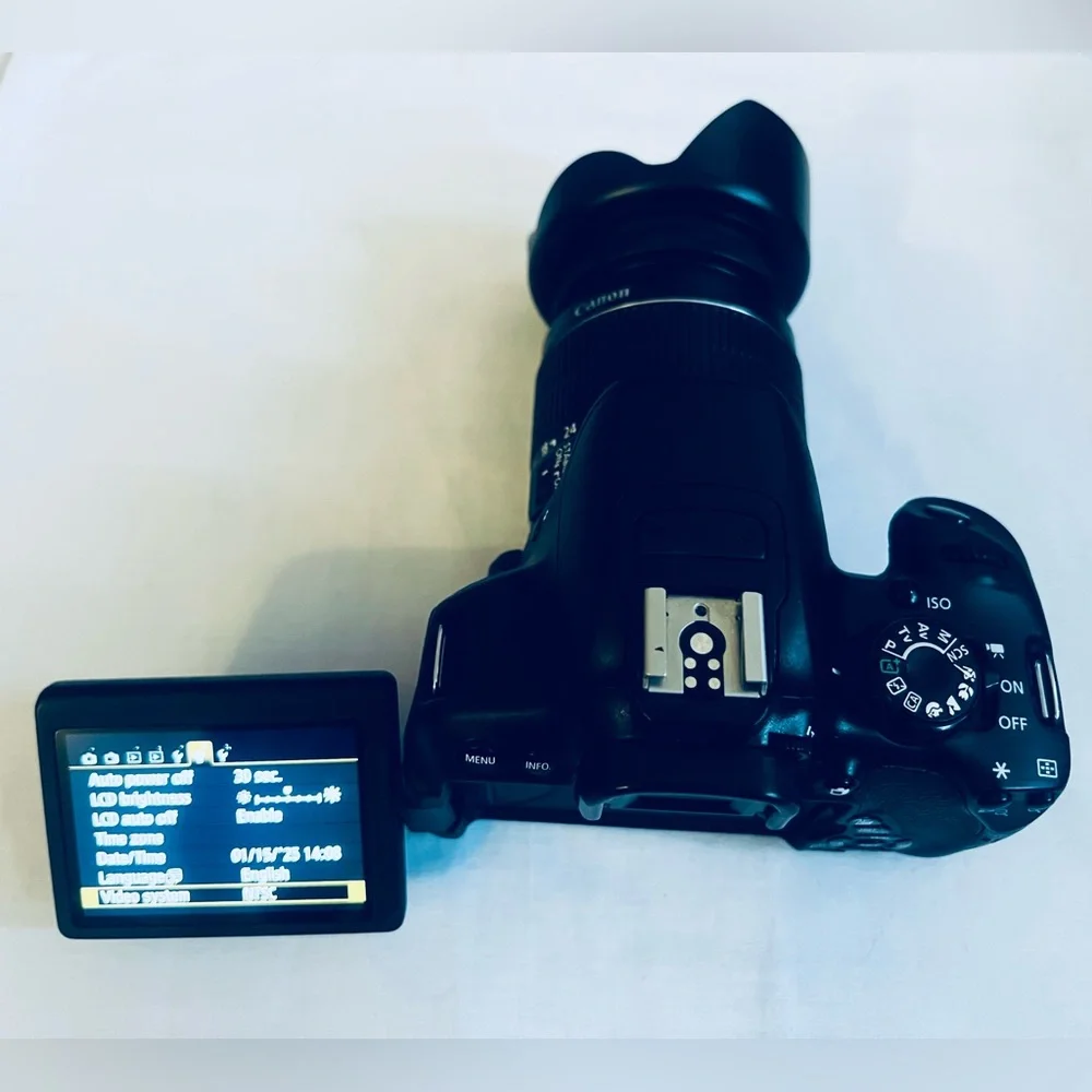 Canon EOS Rebel T5i 18.0MP Digital DSLR Camera Mint Conditions Great Working